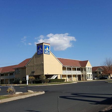 Travel Inn Motel Гартфорд Екстер'єр фото