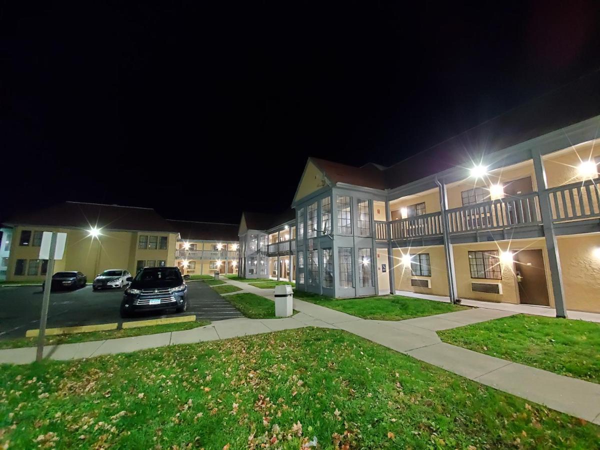 Travel Inn Motel Гартфорд Екстер'єр фото
