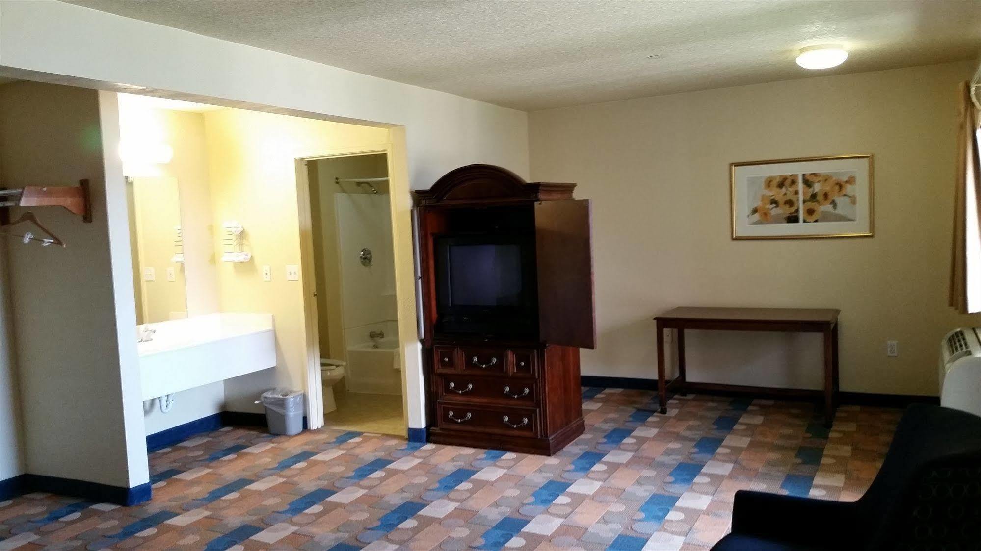 Travel Inn Motel Гартфорд Екстер'єр фото