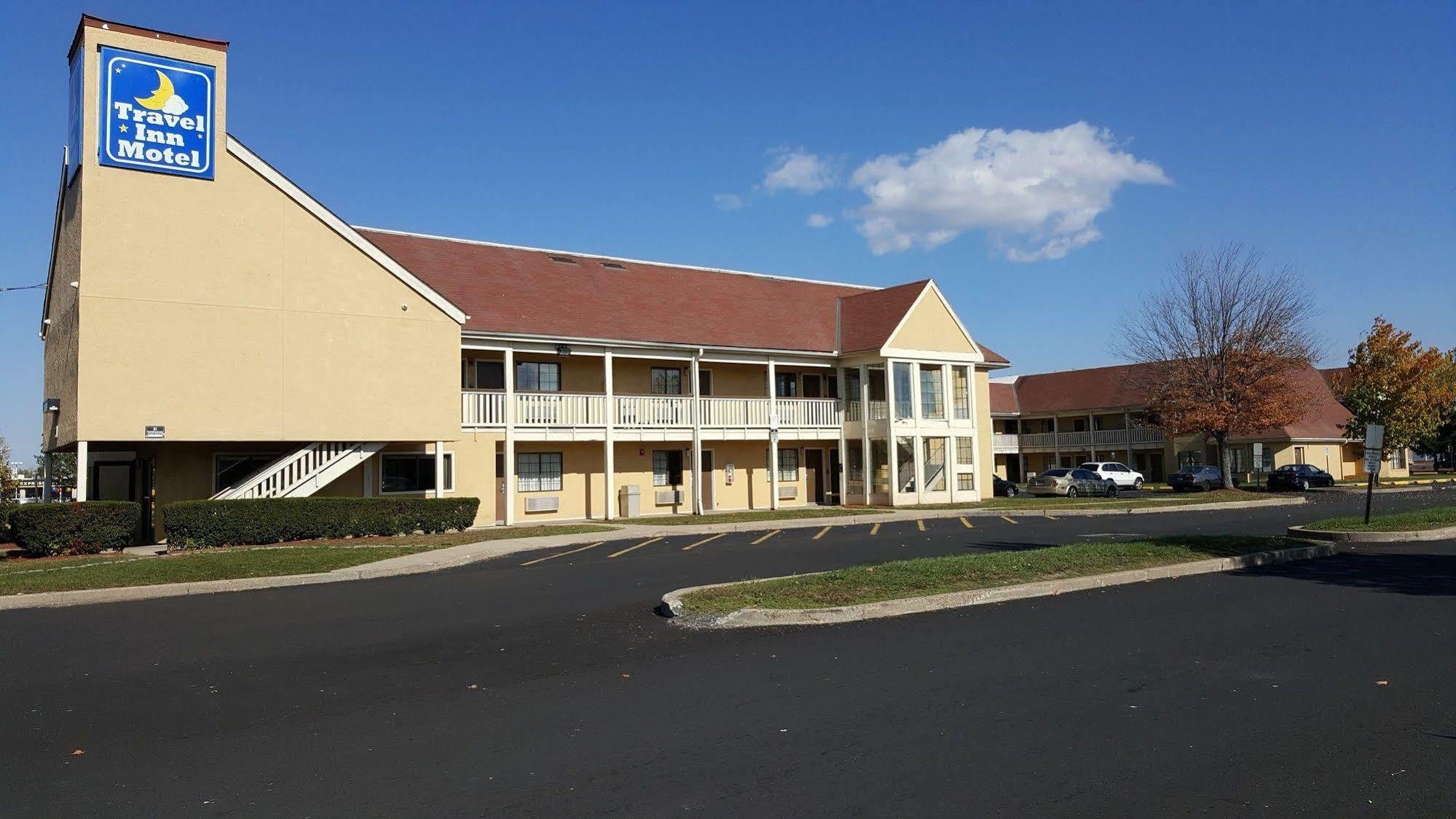 Travel Inn Motel Гартфорд Екстер'єр фото